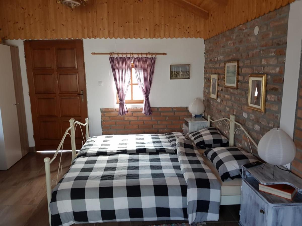 Studio Apartment Romeo Велика-Горица Экстерьер фото