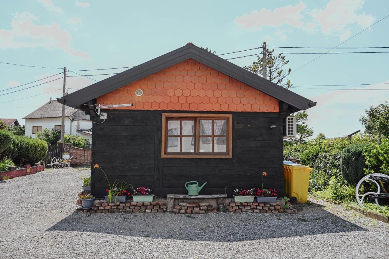 Studio Apartment Romeo Велика-Горица Экстерьер фото